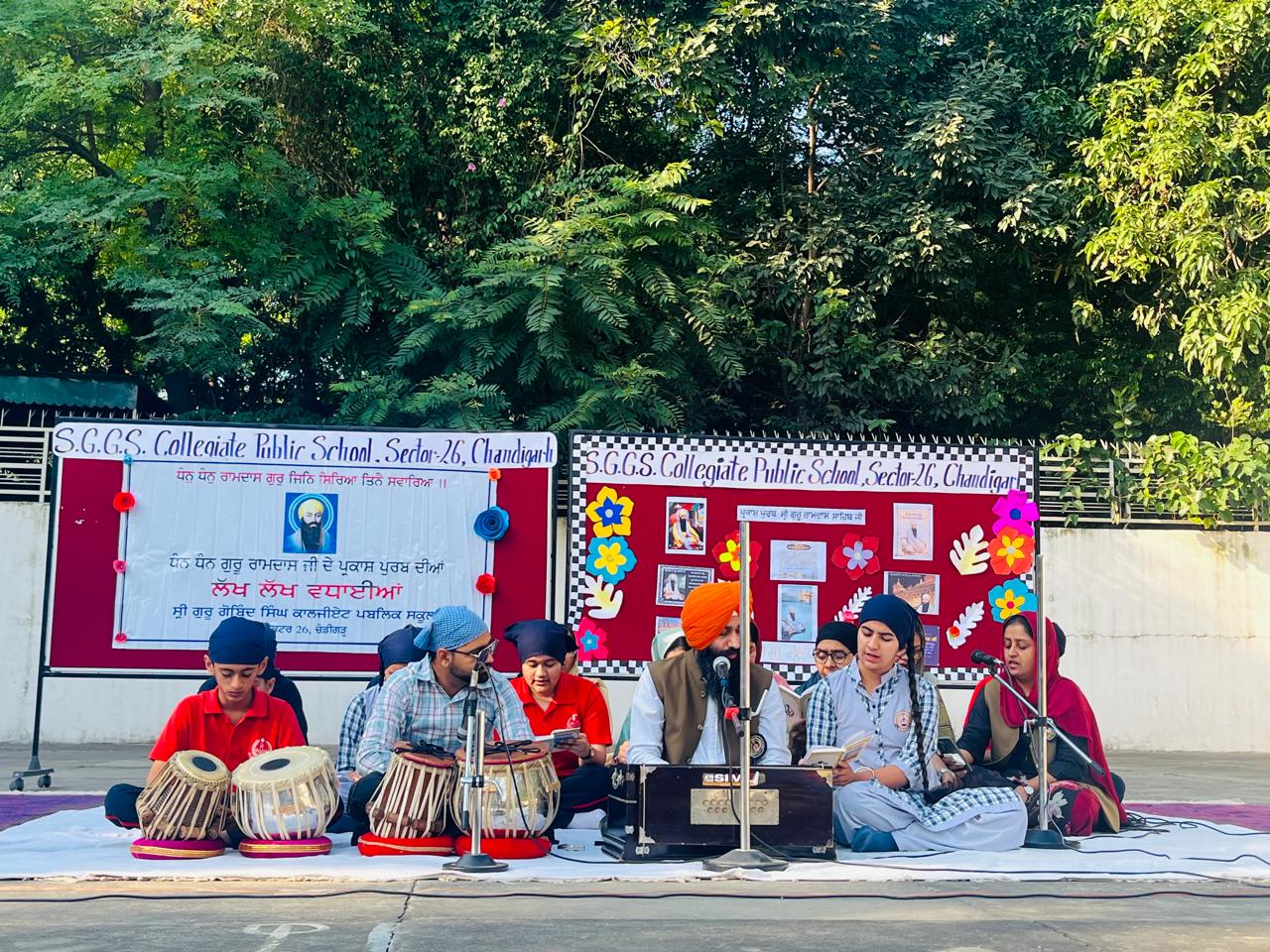 Students and teacher performing Shabad Kirtan